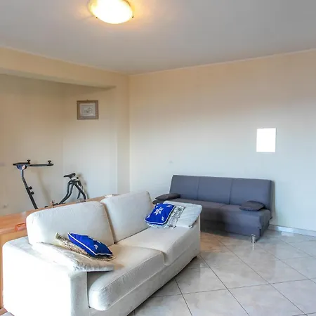 Cozy In Messina With House Sea View アパート *